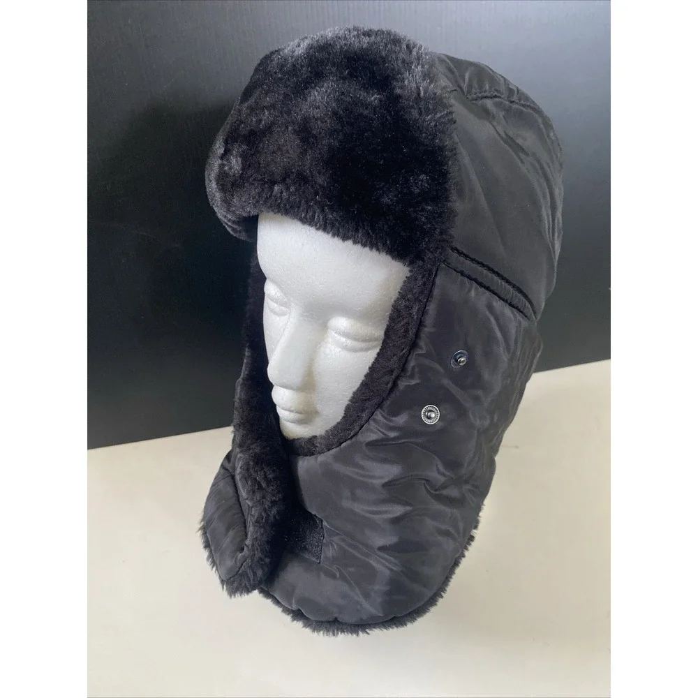 Black Winter Crown Cap. Large